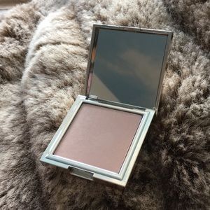 Jouer Rose Gold Powder Highlighter